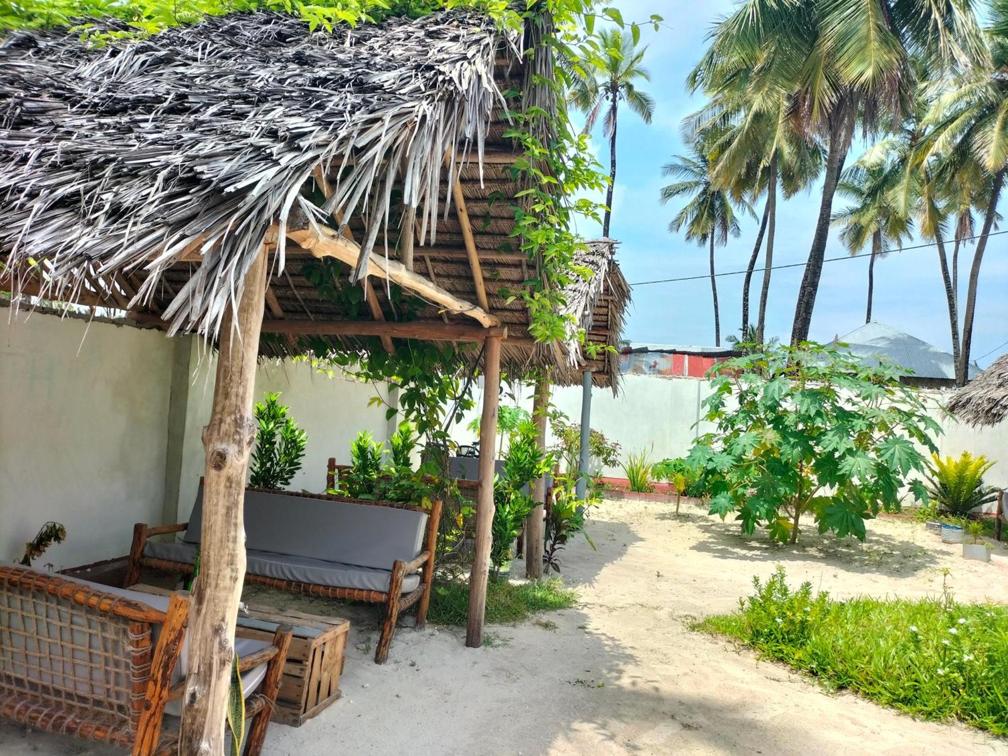 Mambo Leo Hostel Paje Eksteriør bilde